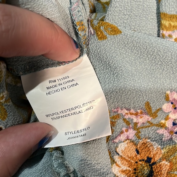 Beautiful Floral Boho Long Sleeve Jumpsuit - Picture 11 of 14